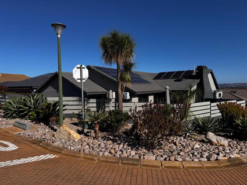 4 Bedroom Property for Sale in Monte Christo Western Cape